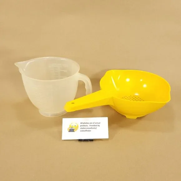 Vintage Tupperware Bundle #1288 Mix-N-Store Pitcher #1200 Strainer Yellow - Picture 2 of 9